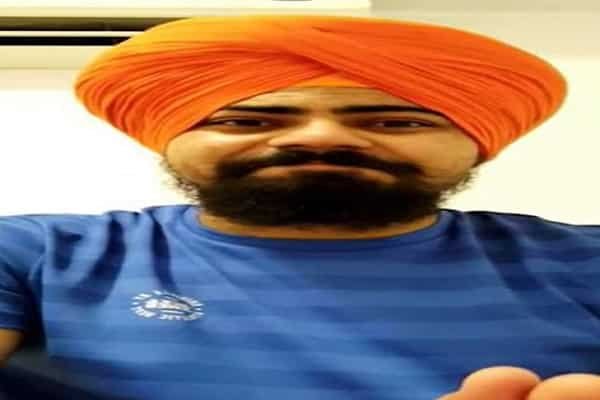 प्रेमिका ने मिलने से किया इनकार, फेसबुक लाइव आकर प्रेमी ने दे दी जान प्रेमिका ने मिलने से किया इनकार, फेसबुक लाइव आकर प्रेमी ने दे दी जान