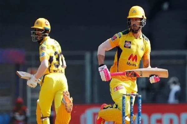 CSK ने RCB को हराया,टॉप पर पहुंची धोनी की टीम CSK ने RCB को हराया,टॉप पर पहुंची धोनी की टीम