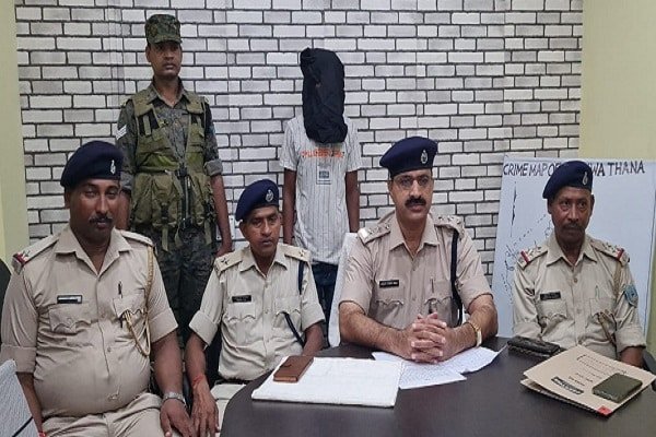 CSP सेंटर से लूटकांड के 1 घंटे के अंदर एक धराया, इतने रुपये मिले CSP सेंटर से लूटकांड के 1 घंटे के अंदर एक धराया, इतने रुपये मिले