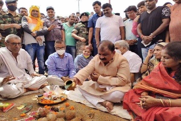 विकास के लिए मेरी जान भी चली जाए तो मंजूर: मिथिलेश ठाकुर विकास के लिए मेरी जान भी चली जाए तो मंजूर: मिथिलेश ठाकुर
