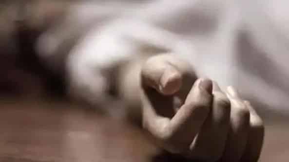 जल्दी नहीं मिला खाना तो पति बना हैवान, पत्नी को इतना पीटा कि… जल्दी नहीं मिला खाना तो पति बना हैवान, पत्नी को इतना पीटा कि…