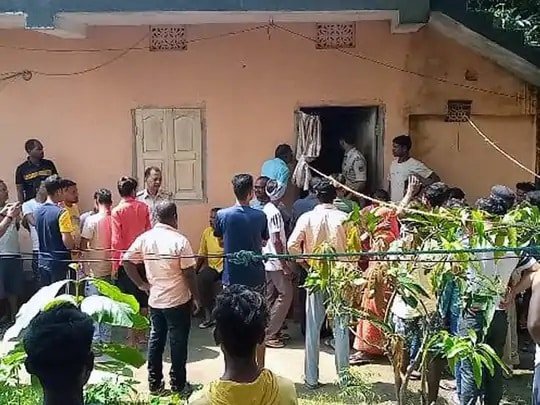 मर'ना तो अकेले चाहता था, पर देखें क्या कर डाला... मर'ना तो अकेले चाहता था, पर देखें क्या कर डाला...