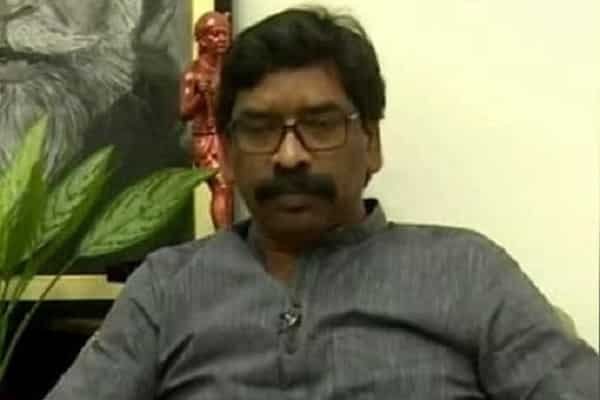 CM Hemant Soren ने 7 बच्चियों की मौत पर जताया दुख CM Hemant Soren ने 7 बच्चियों की मौत पर जताया दुख