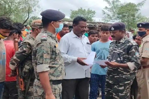 मामी को लेकर भांजा फरार, 4 दिन बाद इस हालत में दोनों मिले कि... मामी को लेकर भांजा फरार, 4 दिन बाद इस हालत में दोनों मिले कि...