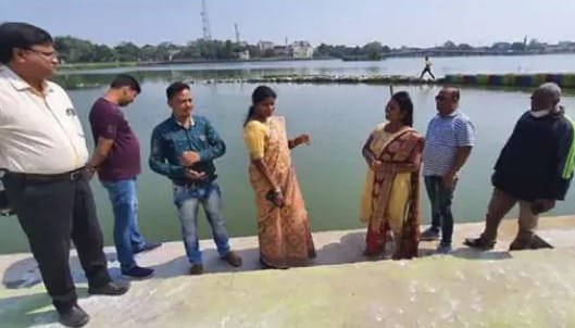 मेयर ने किया छठ घाटों का मुआयना, इंतजाम दुरुस्त करने का दिया निर्देश मेयर ने किया छठ घाटों का मुआयना, इंतजाम दुरुस्त करने का दिया निर्देश