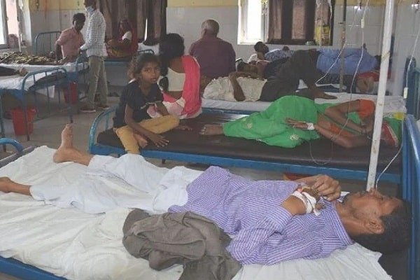 बुखार से मौत से हड़कंप, 24 घंटे में बीजेपी नेता की पत्नी समेत 5 ने तोड़ा दम बुखार से मौत से हड़कंप, 24 घंटे में बीजेपी नेता की पत्नी समेत 5 ने तोड़ा दम