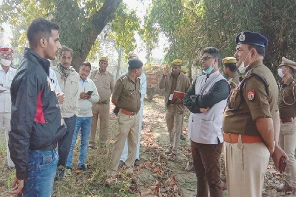 दो सगे भाइयों को गोलियों से भूना, 6 की हालत गंभीर दो सगे भाइयों को गोलियों से भूना, 6 की हालत गंभीर