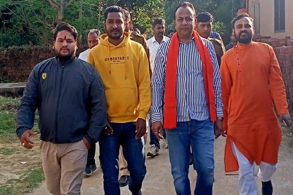हटिया विधायक नवीन जयसवाल ने किया पीसीसी पथ का शिलान्यास हटिया विधायक नवीन जयसवाल ने किया पीसीसी पथ का शिलान्यास