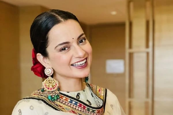 कंगना को जान से मारने की धमकी, अभिनेत्री की शिकायत पर मनाली में केस दर्ज कंगना को जान से मारने की धमकी, अभिनेत्री की शिकायत पर मनाली में केस दर्ज