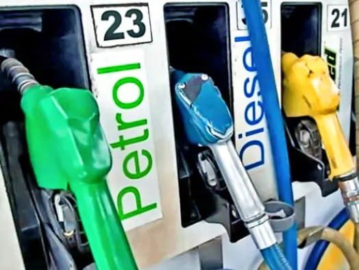 Diesel पर 10 और Petrol पर 5 रुपये कम हुआ Excise duty, जानिये कितना सस्ता हुआ इंधन Diesel पर 10 और Petrol पर 5 रुपये कम हुआ Excise duty, जानिये कितना सस्ता हुआ इंधन