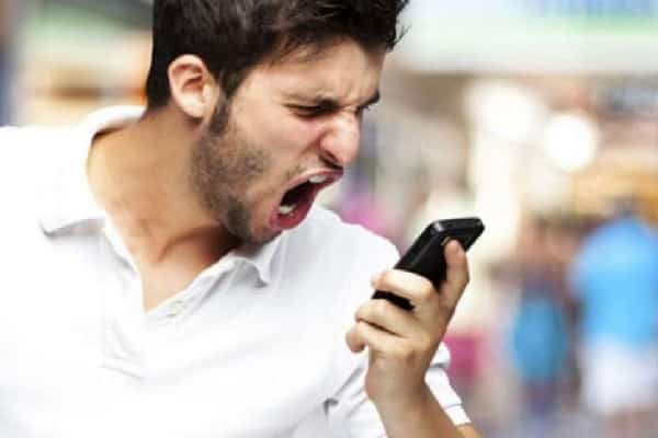 Smartphone हैंग करे तो नो टेंशन, चुटकियों में ऐसे बनाएं फर्राटेदार स्पीड Smartphone हैंग करे तो नो टेंशन, चुटकियों में ऐसे बनाएं फर्राटेदार स्पीड