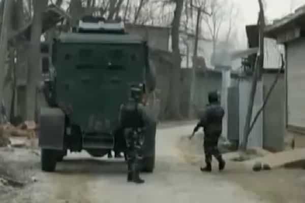 खदान विस्फोट में BSF का जवान घायल खदान विस्फोट में BSF का जवान घायल