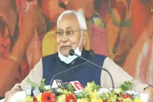 यदि आपको शराब पीना है तो बिहार में मत आइए : नीतीश कुमार यदि आपको शराब पीना है तो बिहार में मत आइए : नीतीश कुमार