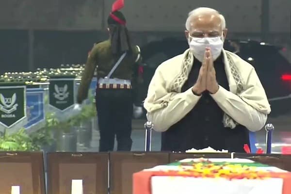 CDS General Bipin Rawat को पीएम मोदी ने दी श्रद्धांजलि CDS General Bipin Rawat को पीएम मोदी ने दी श्रद्धांजलि