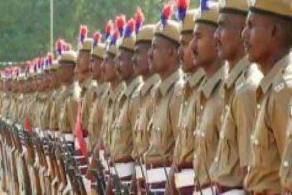 पुलिस कांस्टेबल में निकली बंपर VACANCY, जल्द करें आवेदन पुलिस कांस्टेबल में निकली बंपर VACANCY, जल्द करें आवेदन