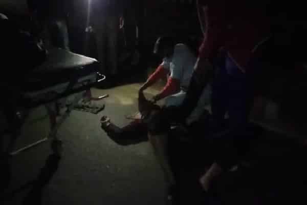 रांची के जुमार पुल के पास खून से लथपथ मिले बुलेट सवार दो लोग रांची के जुमार पुल के पास खून से लथपथ मिले बुलेट सवार दो लोग