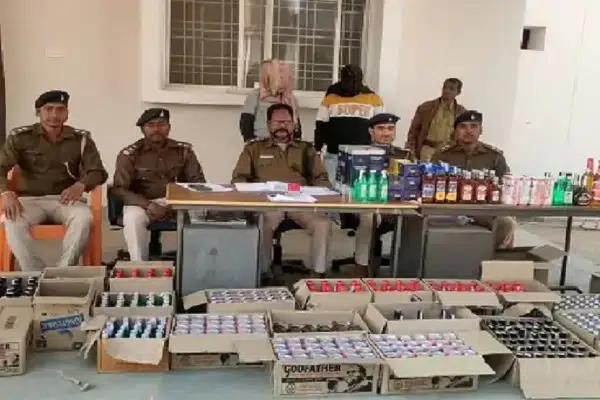 स्कार्पियो में लाद कर ले जा रहे थे नशे का सामान, पुलिस झांकी तो दंग रह गई...