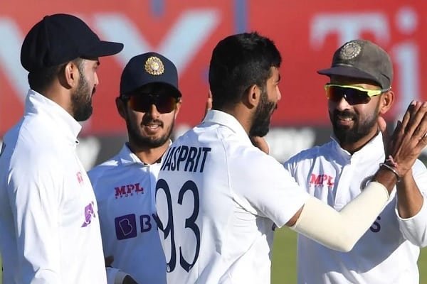 टीम इंडिया ने 113 रनों से जीता पहला टेस्ट, गेंदबाजों ने ऐसे दिलाई जीत टीम इंडिया ने 113 रनों से जीता पहला टेस्ट, गेंदबाजों ने ऐसे दिलाई जीत