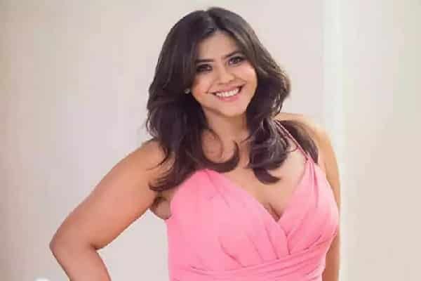 'क' से Film बनाने वाली एकता कपूर 'को'रोना पॉजिटिव 'क' से Film बनाने वाली एकता कपूर 'को'रोना पॉजिटिव