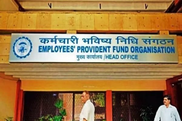 ऐसा हुआ तो...प्राइवेट सेक्टर में अब मिलेगा मिनिमम 9 हजार पेंशन ऐसा हुआ तो...प्राइवेट सेक्टर में अब मिलेगा मिनिमम 9 हजार पेंशन