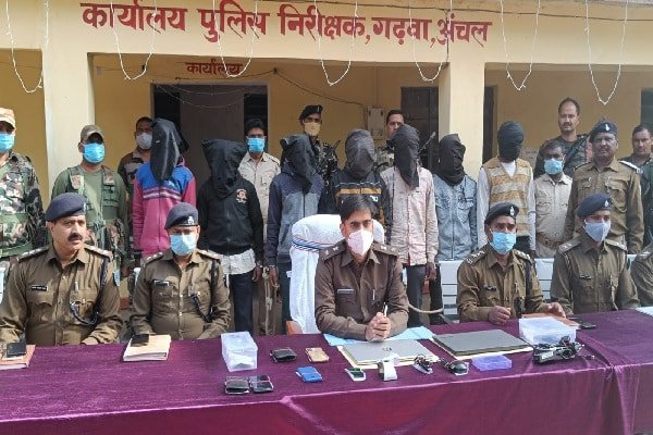 एंटी क्राइम चेकिंग में क्रिमिनल्स का पुलिस ने क्या किया, देखें... एंटी क्राइम चेकिंग में क्रिमिनल्स का पुलिस ने क्या किया, देखें...