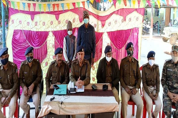 नर्स मकान मालकिन ने डायन समझ किरायेदार का क्या कर डाला, देखें वीडियो नर्स मकान मालकिन ने डायन समझ किरायेदार का क्या कर डाला, देखें वीडियो
