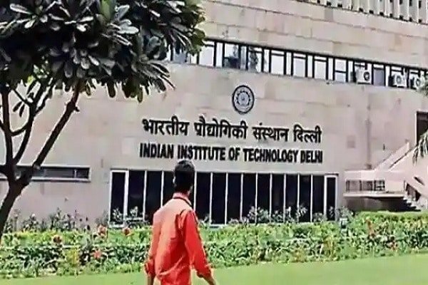 आईएमए और आईआईटी दिल्ली समेत 6000 संस्थानों को नहीं मिलेगा विदेशी चंदा आईएमए और आईआईटी दिल्ली समेत 6000 संस्थानों को नहीं मिलेगा विदेशी चंदा