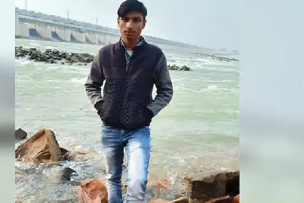 पापा मुझे बचा लो, बहुत दर्द हो रहा, और फिर... पापा मुझे बचा लो, बहुत दर्द हो रहा, और फिर...