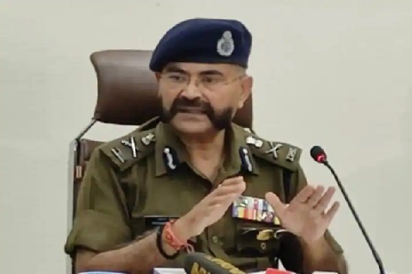 एडीजी लॉ एंड ऑर्डर प्रशांत कुमार को रिपब्लिक डे पर राष्ट्रपति करेंगे सम्मानित एडीजी लॉ एंड ऑर्डर प्रशांत कुमार को रिपब्लिक डे पर राष्ट्रपति करेंगे सम्मानित