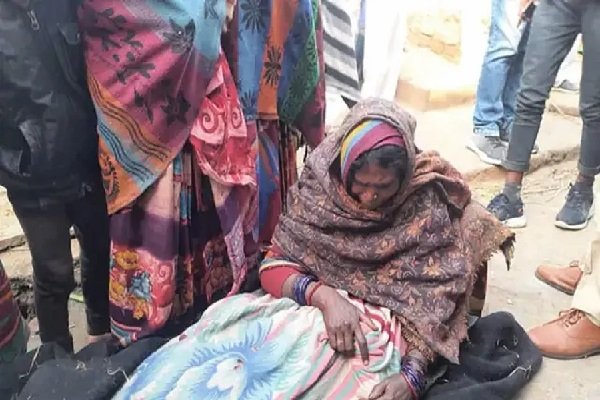 नाम की शराब बंदी, पीकर मर रहे कई लोग, पुलिस कह रही.... नाम की शराब बंदी, पीकर मर रहे कई लोग, पुलिस कह रही....