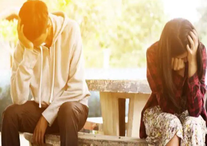 OMG : बॉयफ्रेंड को फंसाने के लिए बना डाले 30 फर्जी अकाउंट, फिर जो हुआ... OMG : बॉयफ्रेंड को फंसाने के लिए बना डाले 30 फर्जी अकाउंट, फिर जो हुआ...