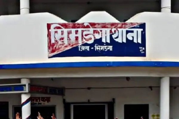 खून से लथपथ मिली महिला की लाश, पुलिस बोली... खून से लथपथ मिली महिला की लाश, पुलिस बोली...