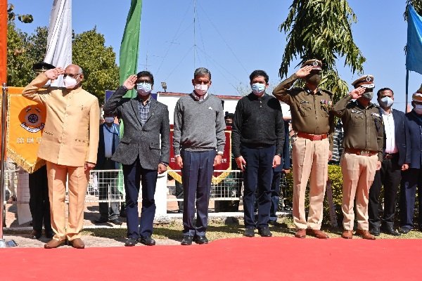 राज्यपाल और सीएम ने शहीद को दी श्रद्धांजलि, क्या बोल गये दोनों... देखिये राज्यपाल और सीएम ने शहीद को दी श्रद्धांजलि, क्या बोल गये दोनों... देखिये