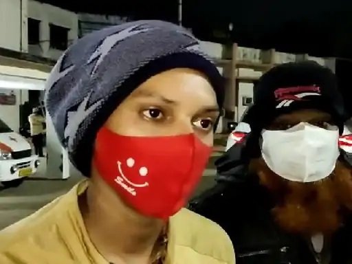 बर्थडे मना रहे युवकों के साथ बदमाशों ने ये क्या कर डाला... बर्थडे मना रहे युवकों के साथ बदमाशों ने ये क्या कर डाला...