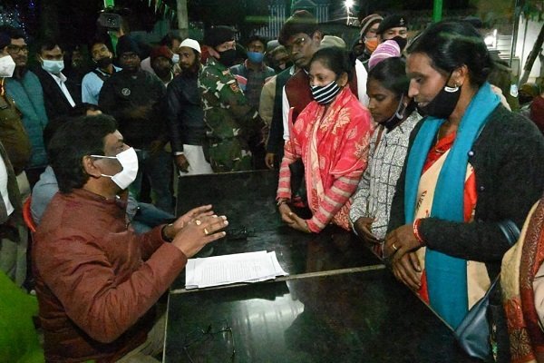यह आम जनता की सरकार है, समस्याओं का निराकरण प्राथमिकता : हेमंत सोरेन यह आम जनता की सरकार है, समस्याओं का निराकरण प्राथमिकता : हेमंत सोरेन