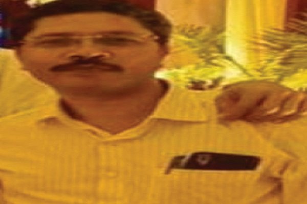 बाप रे... यह स्टोर कीपर है या करोड़पति, छापा में घर से मिली इतनी संपत्ति बाप रे... यह स्टोर कीपर है या करोड़पति, छापा में घर से मिली इतनी संपत्ति
