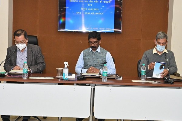 सीएम हेमंत बोले- फॉसिल सिर्फ पत्थर नहीं, इतिहास के पन्ने हैं... इसका सम्मान करें सीएम हेमंत बोले- फॉसिल सिर्फ पत्थर नहीं, इतिहास के पन्ने हैं... इसका सम्मान करें