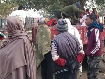 बहन की उठने वाली थी डोली, उससे पहले ही घर में मच गया कोहराम, देखें... बहन की उठने वाली थी डोली, उससे पहले ही घर में मच गया कोहराम, देखें...