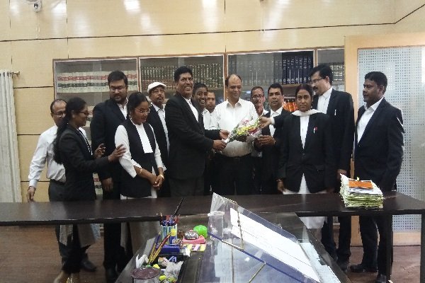 न्यायायुक्त अरुण कुमार राय को अधिवक्ता परिषद ने दी होली की बधाई न्यायायुक्त अरुण कुमार राय को अधिवक्ता परिषद ने दी होली की बधाई
