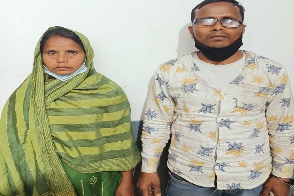 रांची से बिहार ले जा रही थी नशे का सामान, पुलिस ने क्या किया, देखें... रांची से बिहार ले जा रही थी नशे का सामान, पुलिस ने क्या किया, देखें...