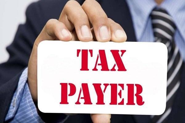 टैक्सपेयर्स को लगेगा तगड़ा झटका!, खत्म हो सकती है Old Tax Slab व्यवस्था टैक्सपेयर्स को लगेगा तगड़ा झटका!, खत्म हो सकती है Old Tax Slab व्यवस्था