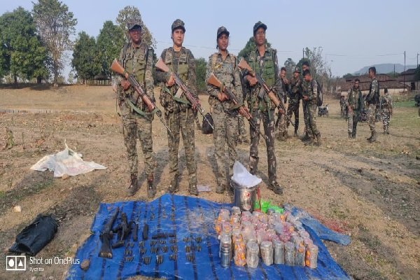 लोहरदगा में उग्रवादियों को झटका, देखिये क्या हुआ लोहरदगा में उग्रवादियों को झटका, देखिये क्या हुआ