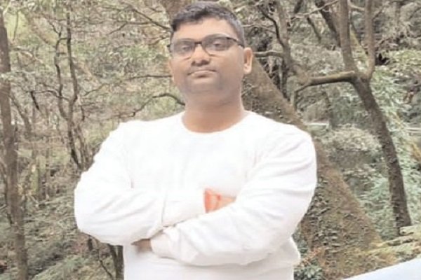 AJSU से वरीय उपाध्यक्ष को सरेराह मारी गोली, फिर... AJSU से वरीय उपाध्यक्ष को सरेराह मारी गोली, फिर...