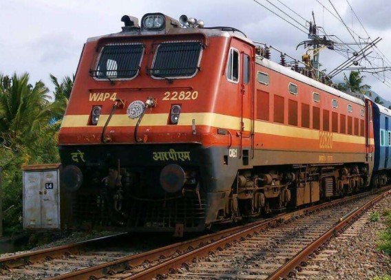 2-4 सीट नहीं बल्कि करना चाहते हैं पूरी Train बुक, जानें खर्च और प्रोसेस 2-4 सीट नहीं बल्कि करना चाहते हैं पूरी Train बुक, जानें खर्च और प्रोसेस