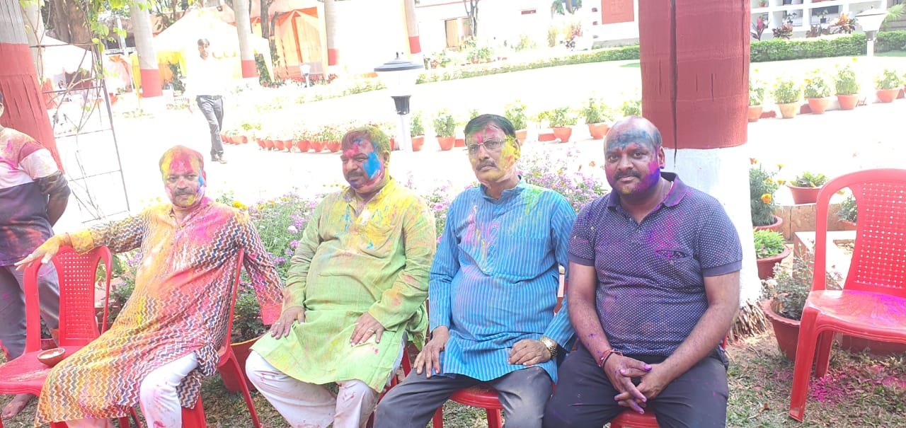 होली के रंग में रंगे DGP नीरज सिन्हा