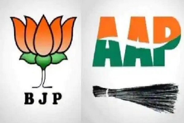 रूझानों में यूपी, उत्तराखंड, मणिपुर और गोवा में कमल, पंजाब में झाड़ू का सफाई अभियान रूझानों में यूपी, उत्तराखंड, मणिपुर और गोवा में कमल, पंजाब में झाड़ू का सफाई अभियान