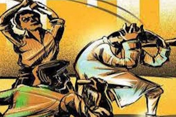 बाप और भाई को पीटकर मार डाला, वजह कर देगी हैरान बाप और भाई को पीटकर मार डाला, वजह कर देगी हैरान