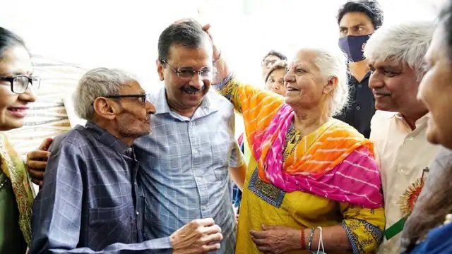 वृद्धाश्रमों में रहने वाले बुजुर्गों को तीर्थयात्रा पर भेजेगी सरकार वृद्धाश्रमों में रहने वाले बुजुर्गों को तीर्थयात्रा पर भेजेगी सरकार