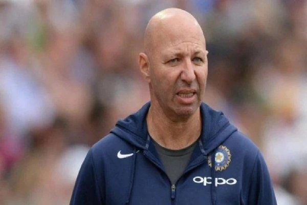 IPL में कोरोना की दस्तक, दिल्ली कैपिटल्स के फिजियो पैट्रिक फरहार्ट कोविड पॉजिटिव IPL में कोरोना की दस्तक, दिल्ली कैपिटल्स के फिजियो पैट्रिक फरहार्ट कोविड पॉजिटिव
