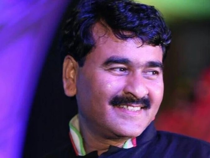 घर लौट रहे बिल्डर पर बरसाई गोलियां, हत्या की वजह तलाशने में जुटी SIT घर लौट रहे बिल्डर पर बरसाई गोलियां, हत्या की वजह तलाशने में जुटी SIT